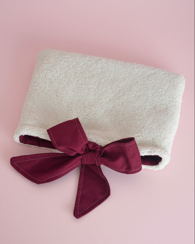Buchtasche Teddy Creme x Bordeaux